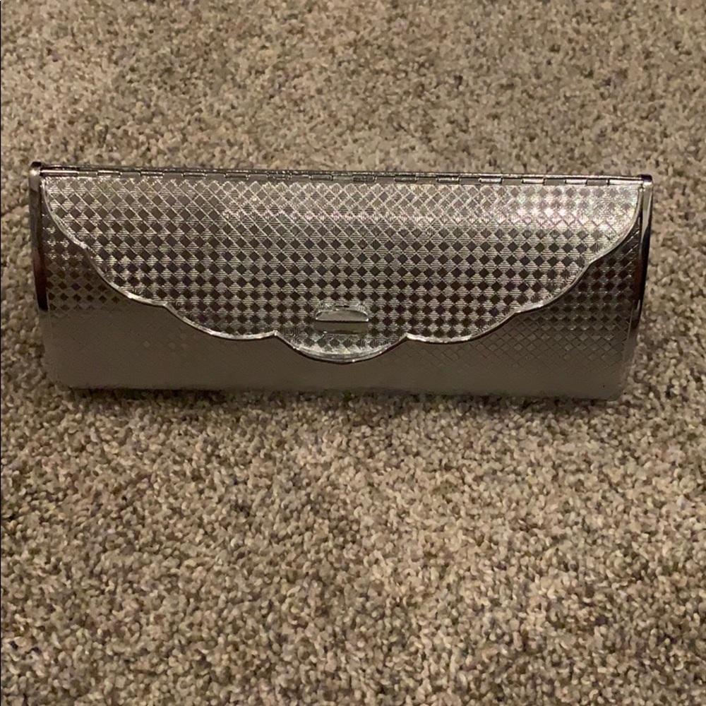 Dress clutch